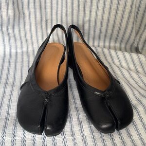 Black Leather Women's Slingback Tabi Shoes